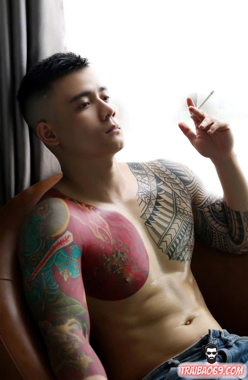 Boy gym cơ bắp, trai thẳng chuẩn men - đi khách phục vụ nhiệt tình