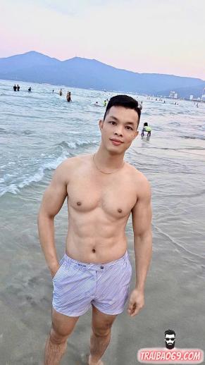 Boy miền bắc cu cực khủng - có tay nghề massage