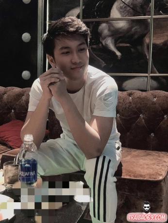 Boy dễ thương mátxa gay tốt - thư giãn bú chịch nhiệt tình Boy dễ thương mátxa gay tốt - thư giãn bú chịch nhiệt tình