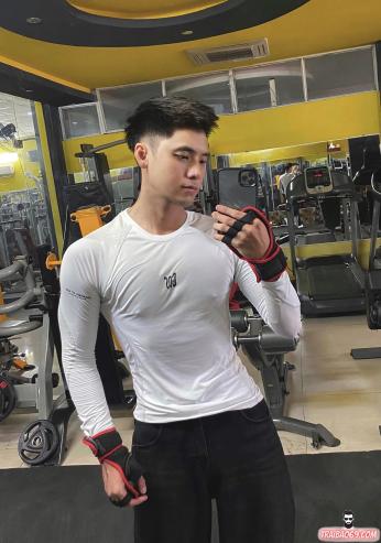 Boy dễ thương body mi nhon - massage chuyên nghiệp, làm tình siêu good