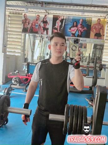 Boy menly hàng khủng - đụ giỏi, chơi bao phê