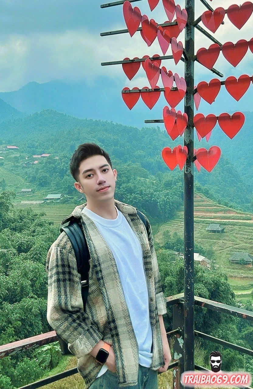 Boy baby cu to, massage good - da trắng hồng xinh tươi