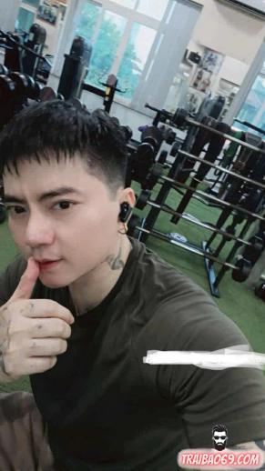 Boy da trắng body gym đẹp - massage siêu good