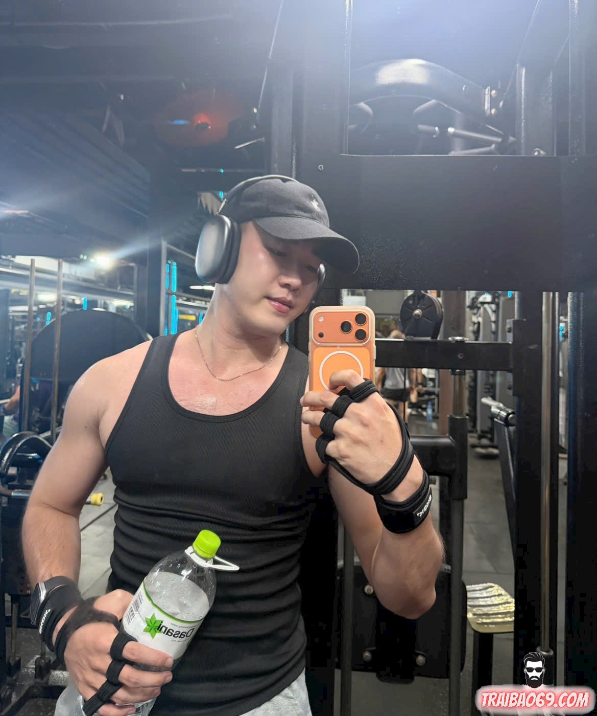 Teen boy thư sinh - lông ngực, lông chân cực đẹp Teen boy thư sinh - lông ngực, lông chân cực đẹp