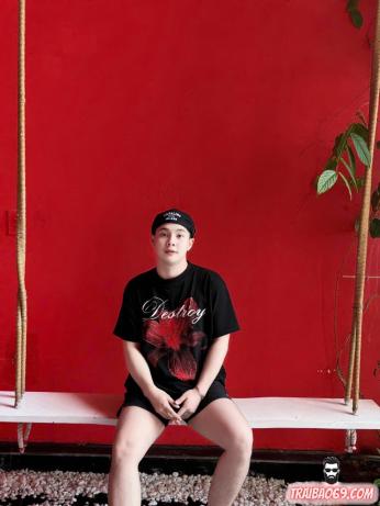 Bottom tuổi teen ngon trai - da trắng sạch sẽ nhẹ nhàng tình cảm