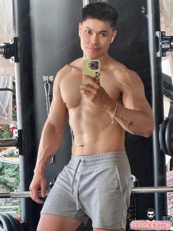 Trai gym mình dây âu yếm nhiệt tình - ăn nói lễ phép